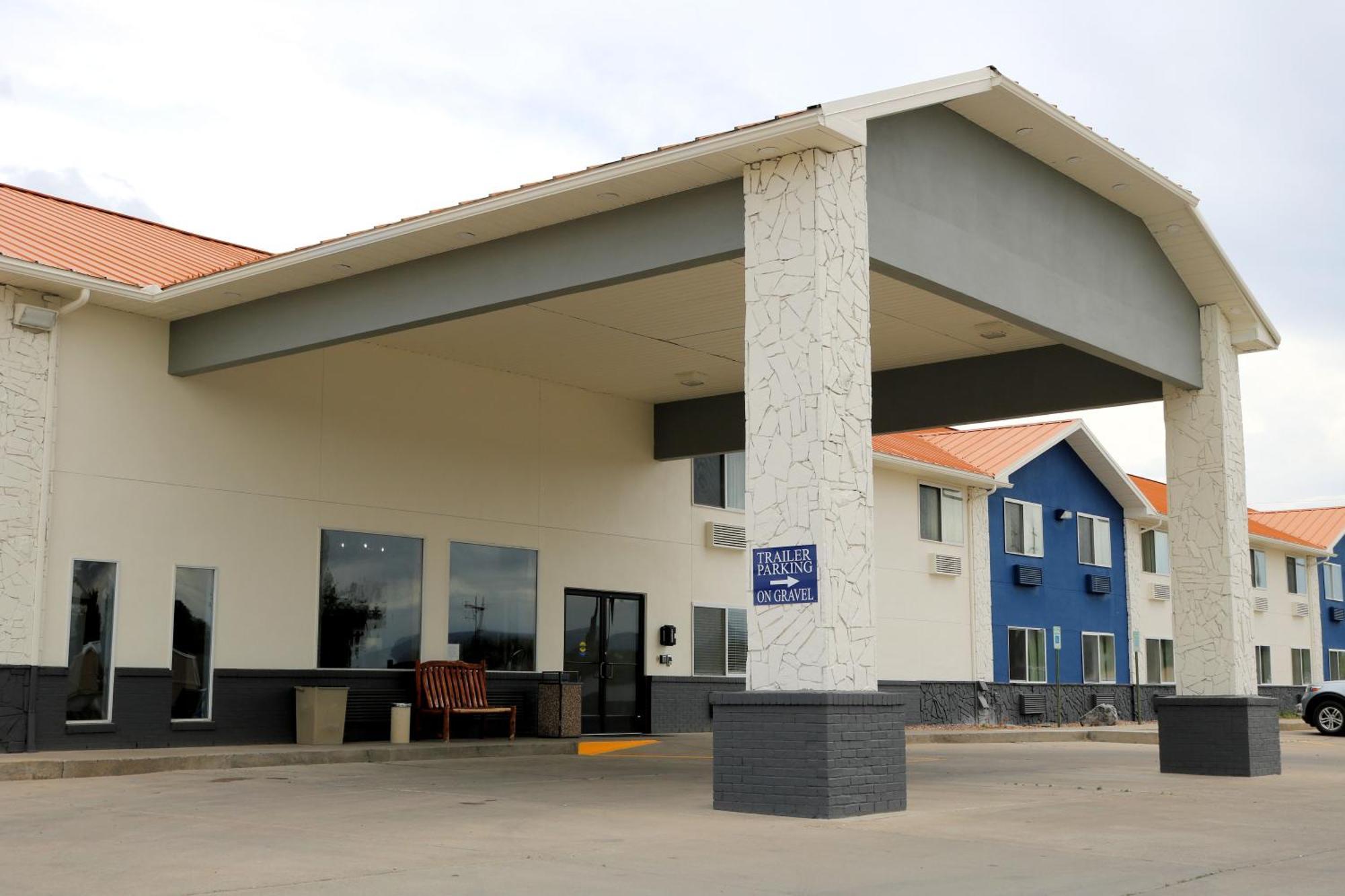 Best Western Montrose Inn エクステリア 写真