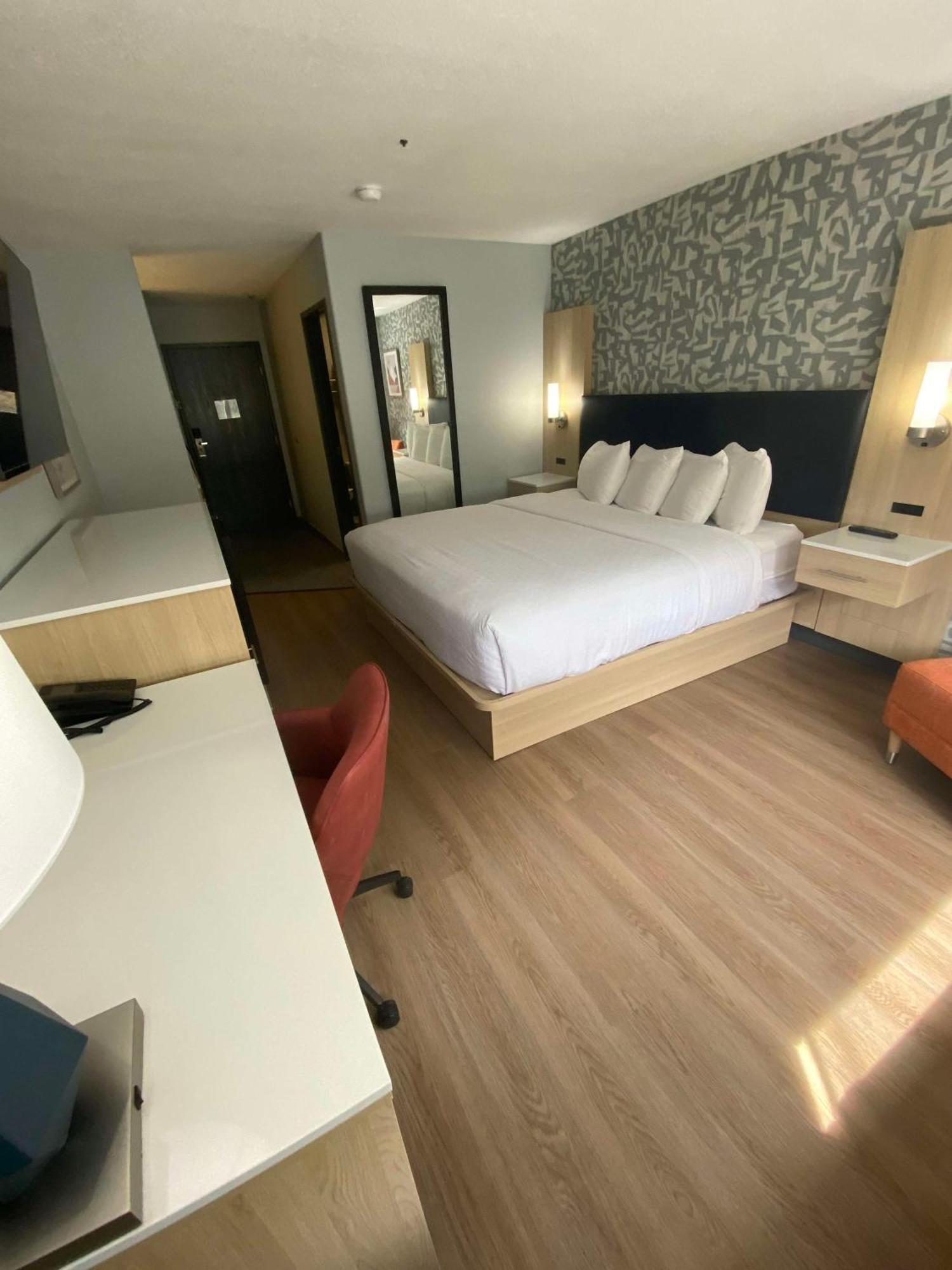Best Western Montrose Inn エクステリア 写真