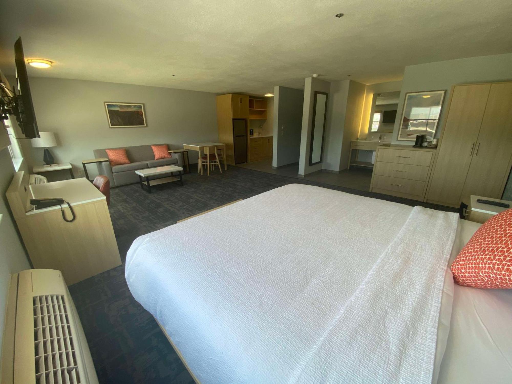 Best Western Montrose Inn エクステリア 写真