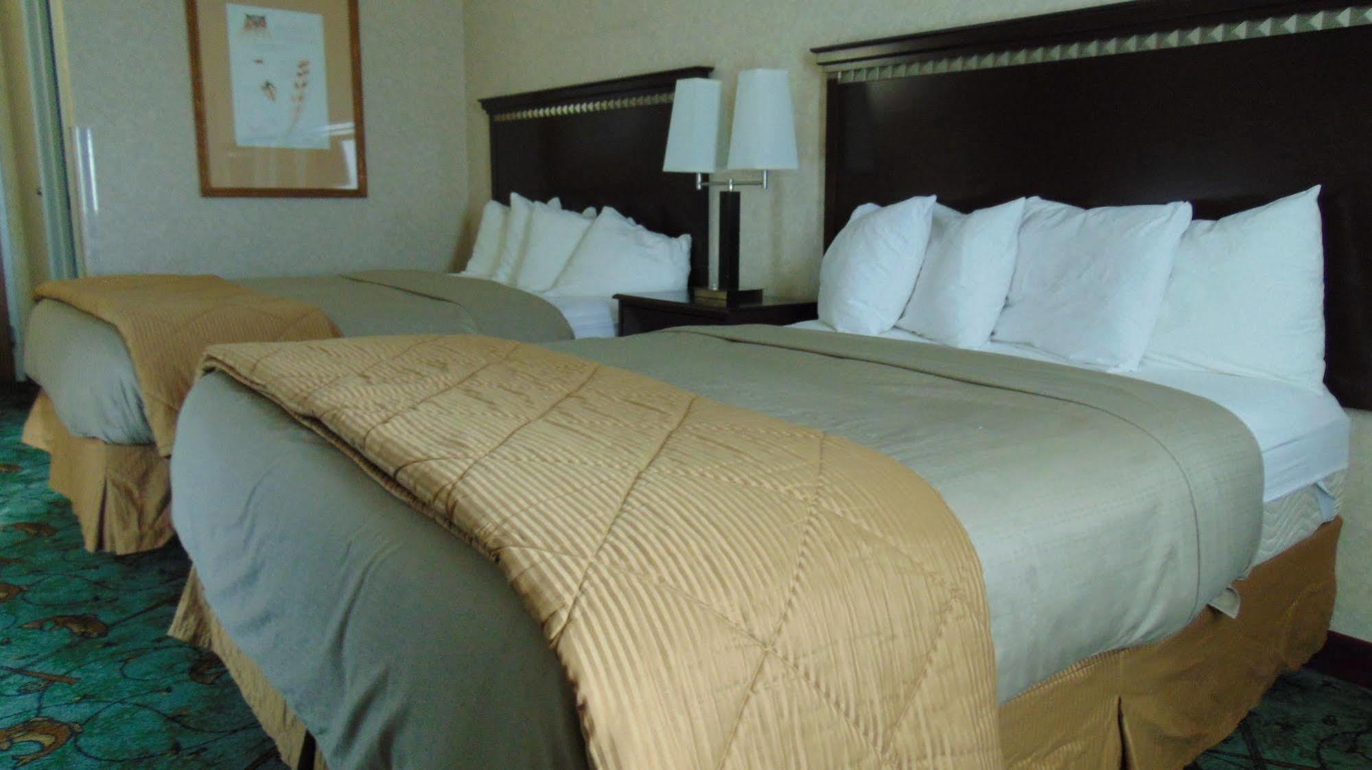 Best Western Montrose Inn エクステリア 写真